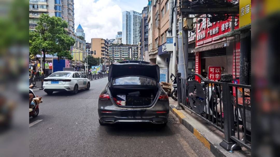 塑料夫妻情？贵阳男子违章被抓<strong></p>
<p>理财产品一览</strong>，开口第一句：“是老婆干的”！