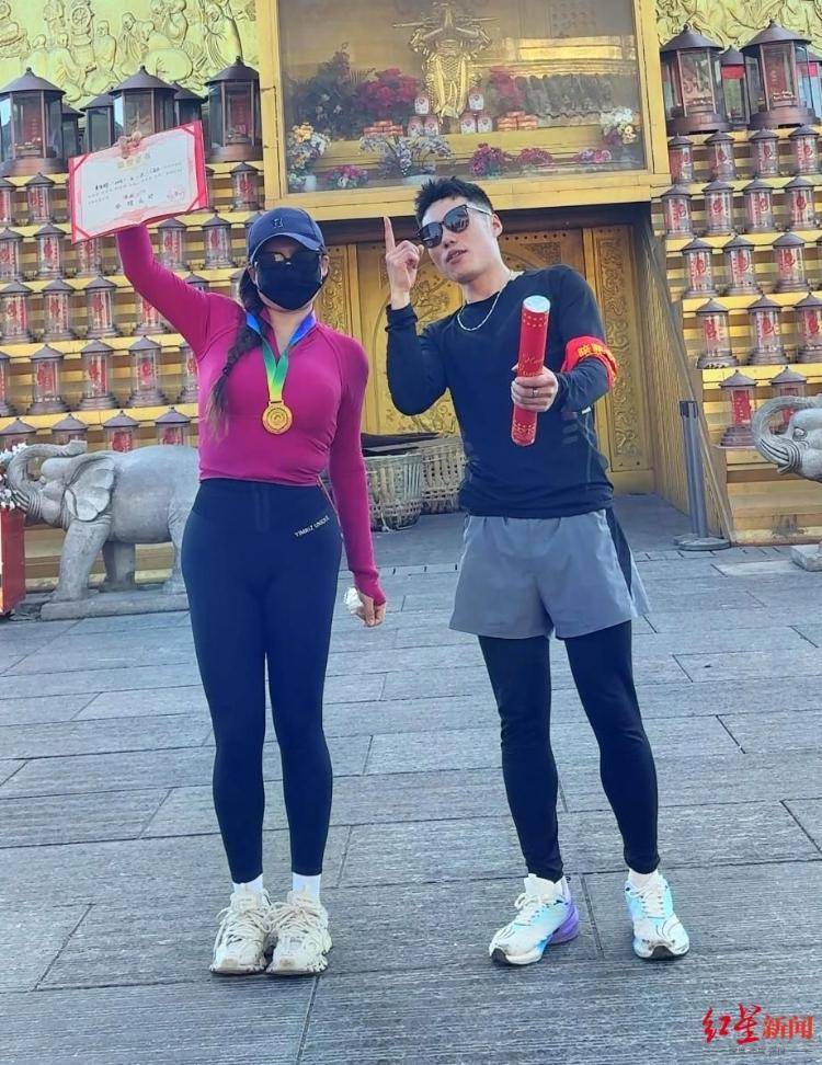 揭秘峨眉山陪爬团队：已陪爬千名游客九成为女性<strong></p>
<p>菜鸟理财</strong>，不会主动拉背扛抱，主要保障安全