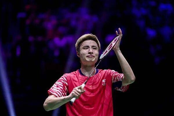 祝贺！石宇奇2比1逆转昆拉武特<strong></p>
<p>微信理财</strong>，获得羽毛球世锦赛男单冠军！