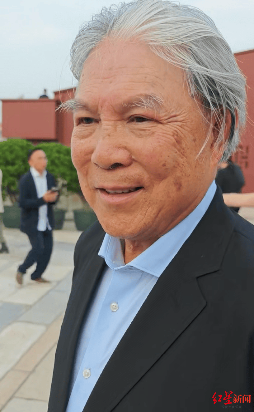 霍震霆：在阅兵仪式中<strong></p>
<p>理财猫</strong>，看到了国家的国防能力和国家发展