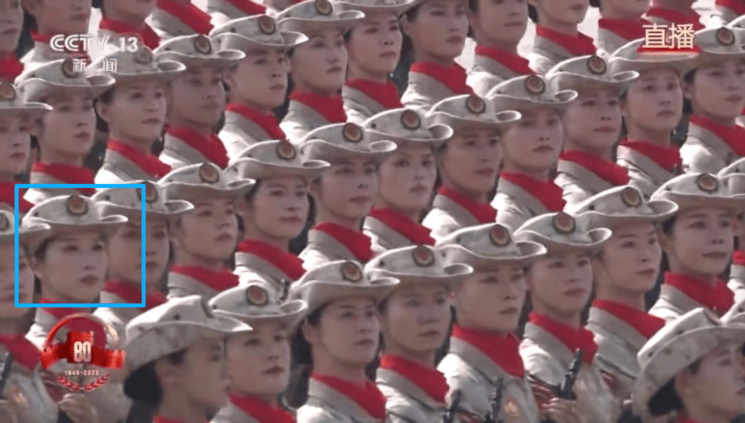 英姿飒爽！四川高校大四女生<strong></p>
<p>e网</strong>，亮相九三阅兵方队
