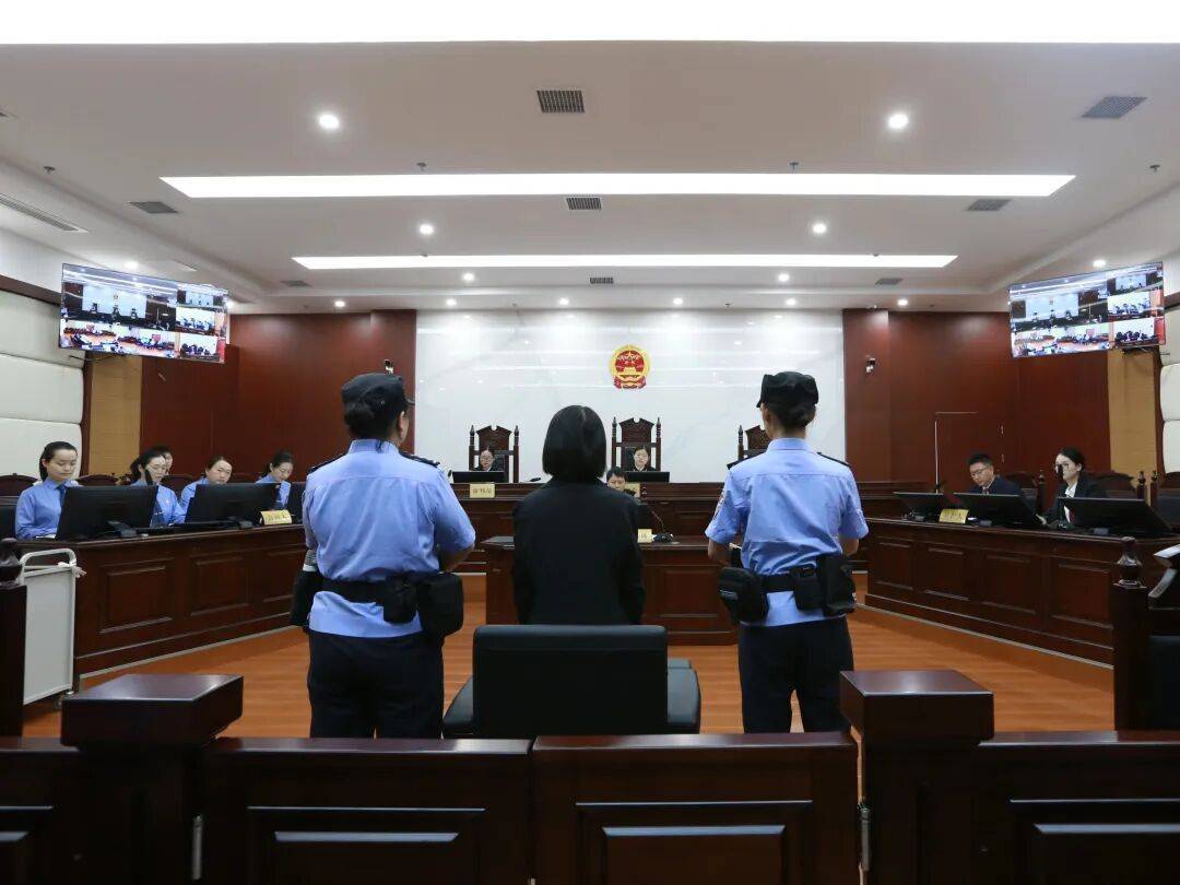 敛财5448万元<strong></p>
<p>淘汰虚拟币挖矿活动</strong>,女厅官杨慧当庭认罪!“为了一栋别墅,把努力大半生的政治生命和人身自由全赔进去了”