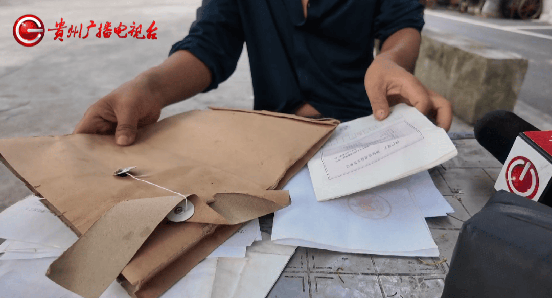 心酸！12岁男孩“独居”贵阳一安置房内<strong></p>
<p>虚拟币提款到银行卡要多久</strong>，父亲回应：迫于无奈，因为……