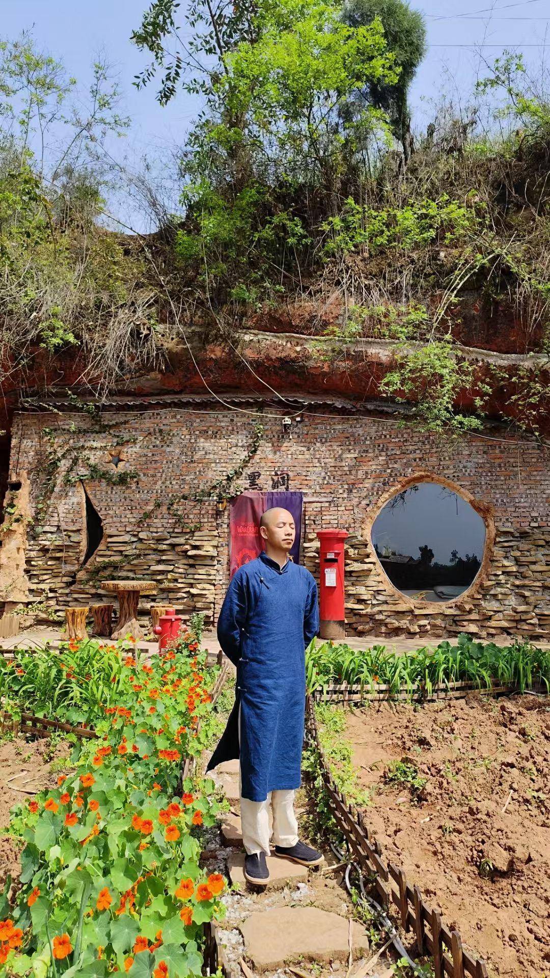 是个人选择还是另有隐情？35岁男子回乡“崖下洞居”惹争议<strong></p>
<p>虚拟币提款到银行卡要多久</strong>！｜封面深镜