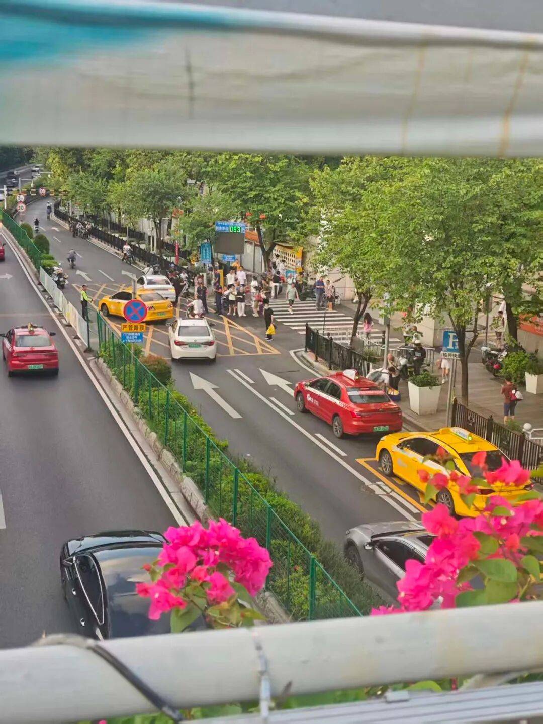 广州一医院发生伤医事件<strong></p>
<p>虚拟币400亿判决</strong>，参与抢救医生发声：他受伤很重，行凶者已被抓捕