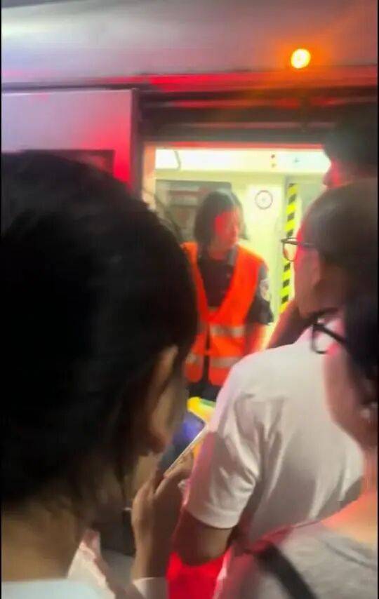大连地铁发生故障停运一小时<strong></p>
<p>虚拟币IDO价格</strong>，目击者称看到120和警车，工作人员否认列车和人相撞，故障原因在落实中