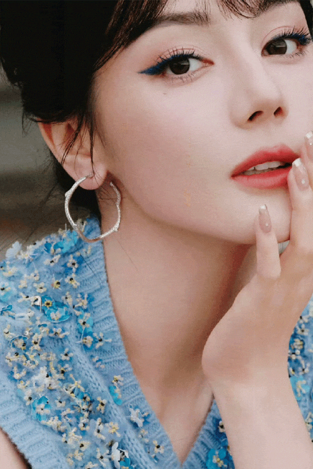 时装周上的女明星<strong></p>
<p>虚拟币鱿鱼币代码</strong>，秋冬氛围感一键封顶！