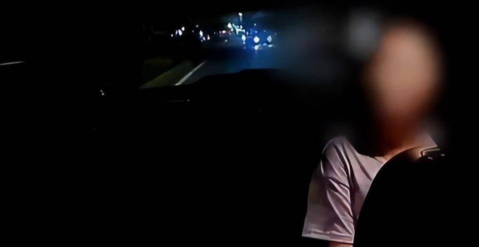 女子打车不给高速过路费<strong></p>
<p>金鱼虚拟币</strong>，扬言“没钱我不给，有钱我也不给” ！司机将其送回起点