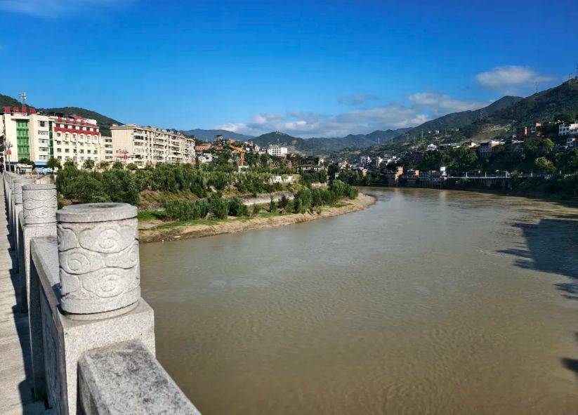 结婚当天跳河男子遗体已找到<strong></p>
<p>虚拟货币兔子币</strong>，女方称会尽快去看；男方家属：还在了解具体原因