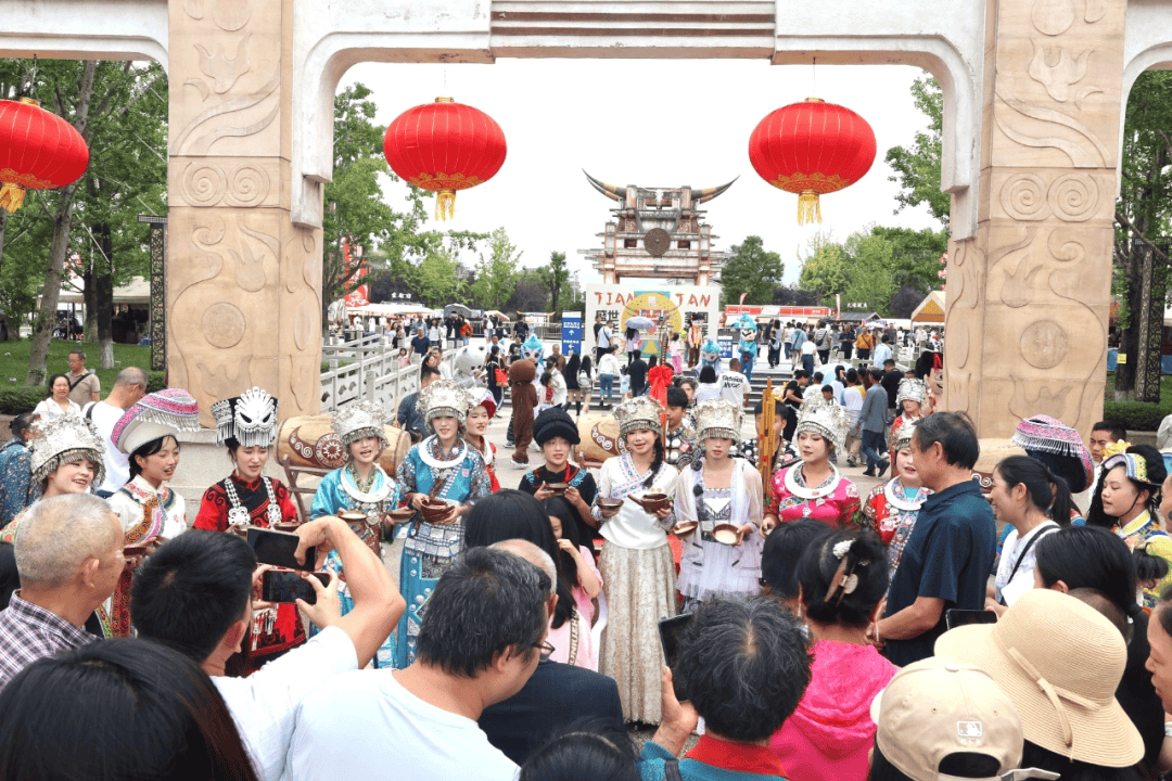 同比增长27%<strong></p>
<p>虚拟货币兔子币</strong>！双节假期天河潭景区接待游客超21万人次