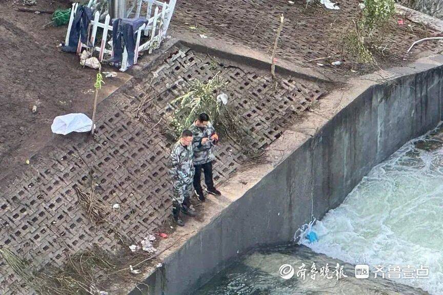 “鱼多得数不过来<strong></p>
<p>虚拟币飞机群</strong>,一网子下去能捞好几条”济南锦绣川水库开闸放水,大量鲢鱼被冲出,工作人员:禁止捕捞!
