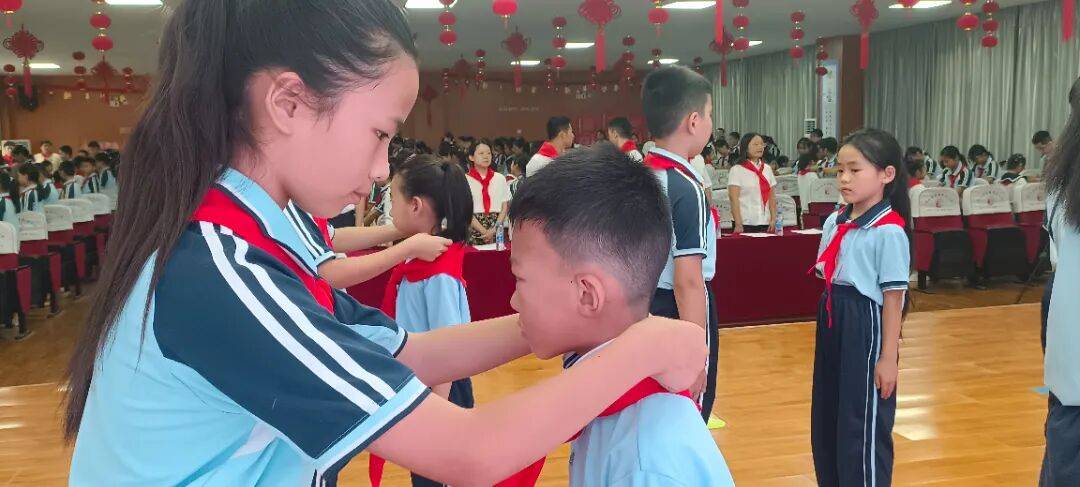 <strong></p>
<p>虚拟币PHB</strong>我县各级少先队组织开展“强国复兴有我 争当新时代好少年”建队日主题活动