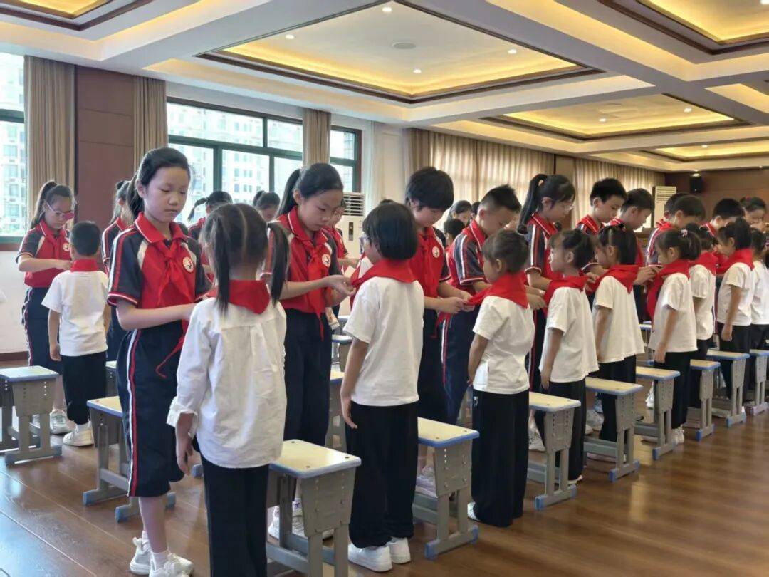 <strong></p>
<p>虚拟币PHB</strong>我县各级少先队组织开展“强国复兴有我 争当新时代好少年”建队日主题活动