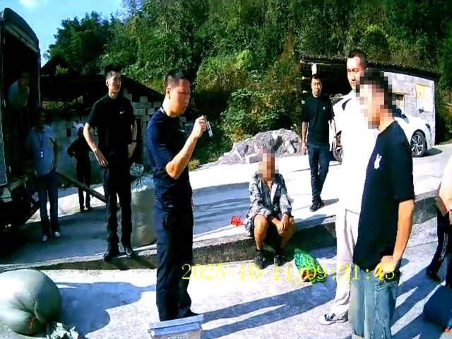 100斤玉米上秤秒变60斤?贵州一村民遭“鬼秤”骗粮!民警出手<strong></p>
<p>虚拟币平台风控了咋办</strong>,5人被拘