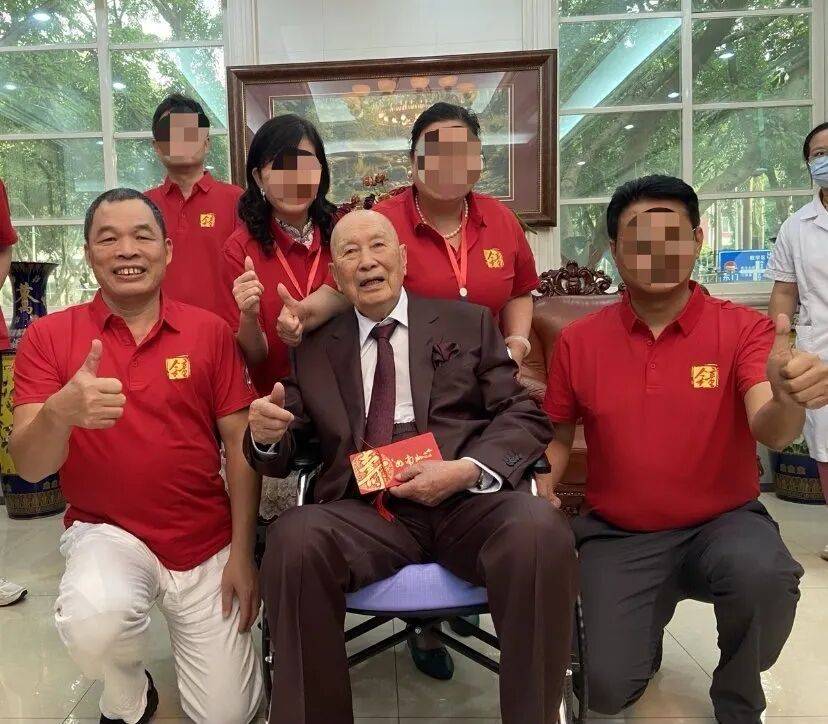 百岁院士声明“蹭合影”背后:双方交涉长达一年<strong></p>
<p>虚拟币平台风控了咋办</strong>,均称付诸法律