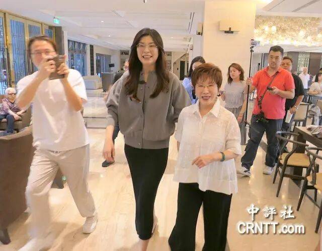 到底支持谁当党主席?当着郑丽文的面<strong></p>
<p>虚拟币b单位</strong>,洪秀柱说出了自己的答案