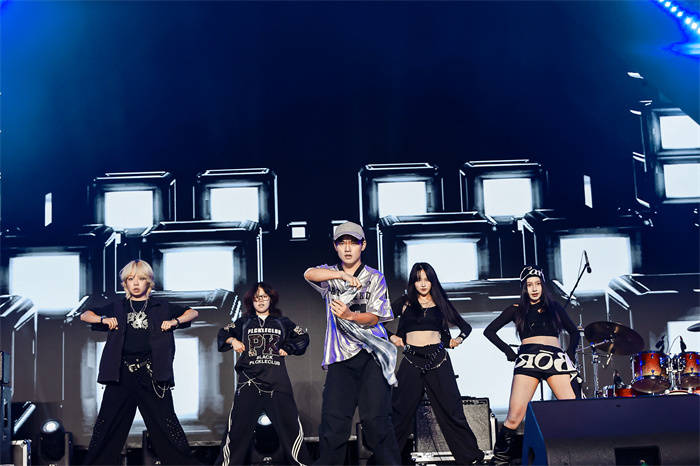 活力唱响青春经济<strong></p>
<p>虚拟币数量扩容20000倍</strong>，第四届青春上海大学生音乐节绽放南上海科创中心