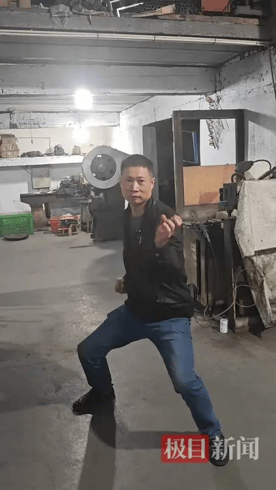 “传家锅”工厂账号粉丝已超260万<strong></p>
<p>BGV虚拟币</strong>,对话锅厂负责人傅家兄弟:30年老锅依然能用,证明当年造锅选择是对的