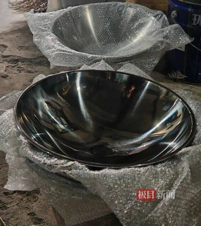 “传家锅”工厂账号粉丝已超260万<strong></p>
<p>BGV虚拟币</strong>,对话锅厂负责人傅家兄弟:30年老锅依然能用,证明当年造锅选择是对的
