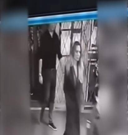 安吉丽娜·朱莉访乌<strong></p>
<p>BGV虚拟币</strong>,保镖被带走