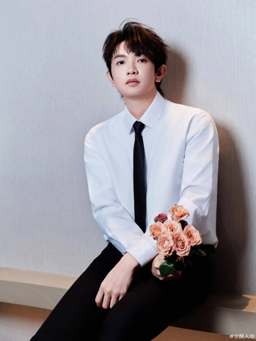 知名男歌手<strong></p>
<p>虚拟币价格今日行情价格</strong>，杭州演唱会延迟50分钟，反手 “买一送一”：明年免费加场