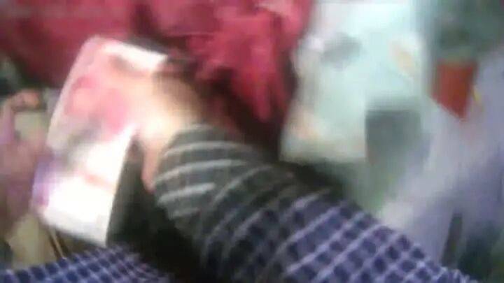 扬州一女子刷短视频惹祸：偷偷去银行取了6万现金<strong></p>
<p>国内玩虚拟币</strong>，结果……