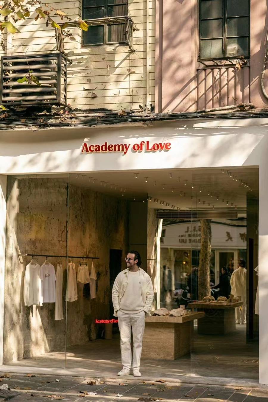 法国人在上海开店<strong></p>
<p>虚拟币tdg</strong>，只卖白色衣服竟然火了丨上海滩上洋掌柜