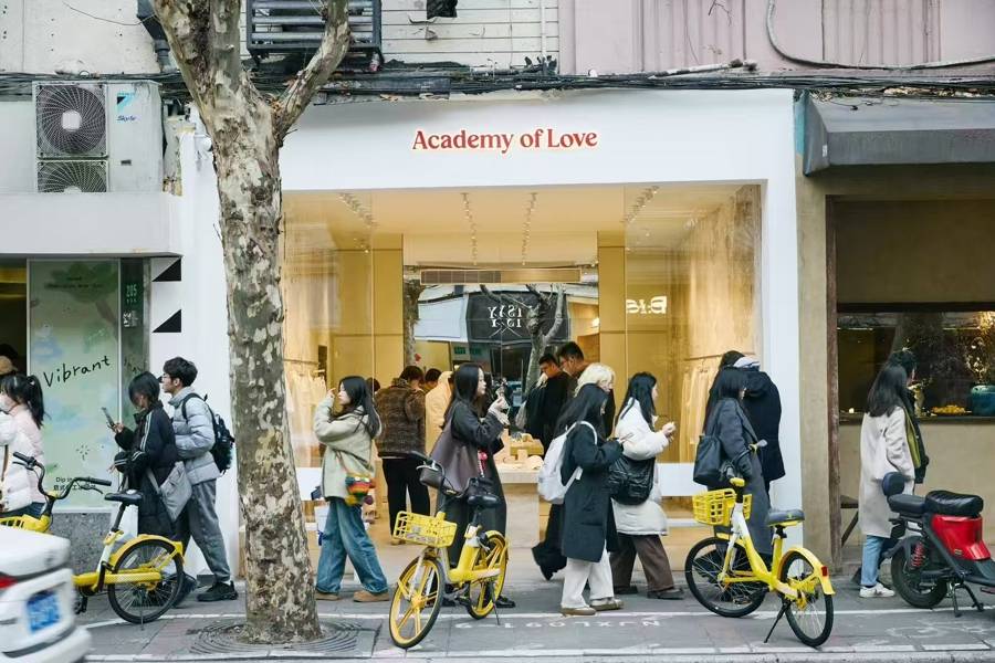 法国人在上海开店<strong></p>
<p>虚拟币tdg</strong>，只卖白色衣服竟然火了丨上海滩上洋掌柜