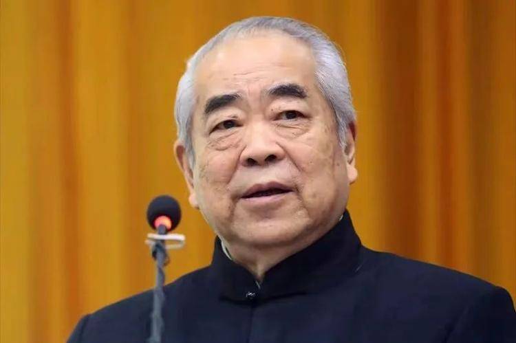 “失联风波”过后<strong></p>
<p>二线虚拟币</strong>，87岁画家范曾首次公开露面，发文称喜获独子、迁入新居，与女儿继子断绝关系