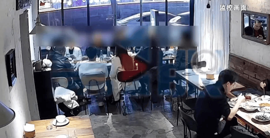 朋友组10人局9人相继开溜不买单<strong></p>
<p>外汇平台</strong>，只留一人面对1262元账单，组局者：我也没钱