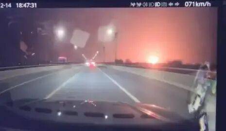 河南偃师一工厂疑发生爆炸<strong></p>
<p>虚拟币CP</strong>，当地回应：再生资源公司发生火情，现场明火已扑灭，无伤亡