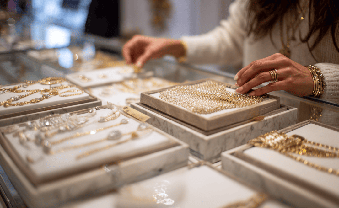 潮汕老板卖0.1克黄金<strong></p>
<p>虚拟币CP</strong>，今年已进账62亿