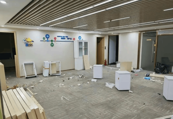 突然爆雷<strong></p>
<p>XNB能不能赚钱</strong>，深圳总部已人去楼空，有人投入700多万元……