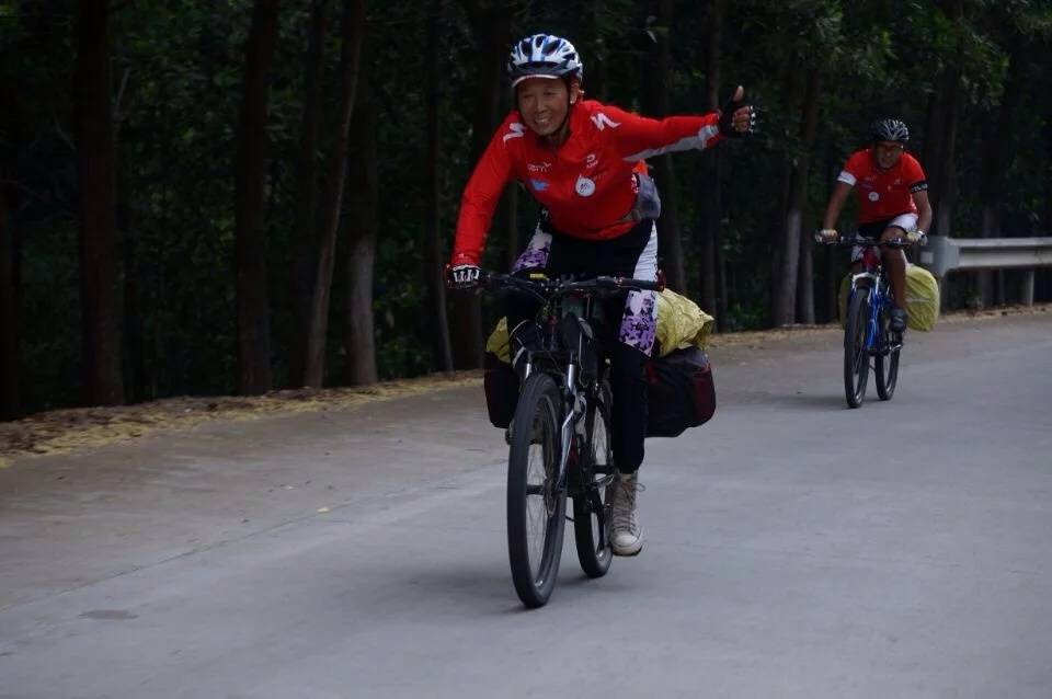 71岁奶奶获健美比赛冠军：被儿媳夸偶像<strong></p>
<p>XNB能不能赚钱</strong>，无视“老了就在家等死”的言论