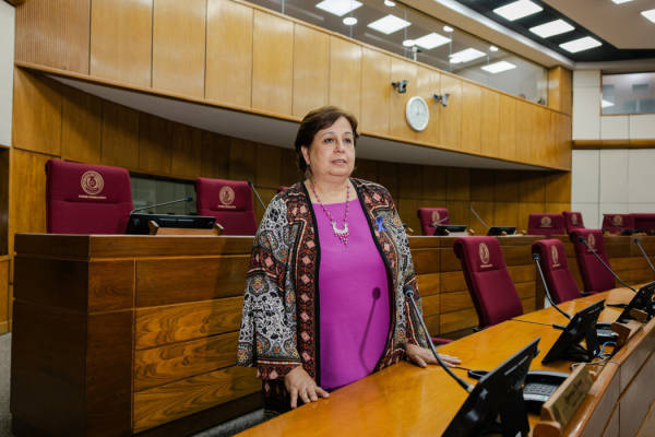 巴拉圭反对派议员不满：<strong></p>
<p>虚拟币盘古社区在宾馆开会</strong>我们把自己贱卖给台湾